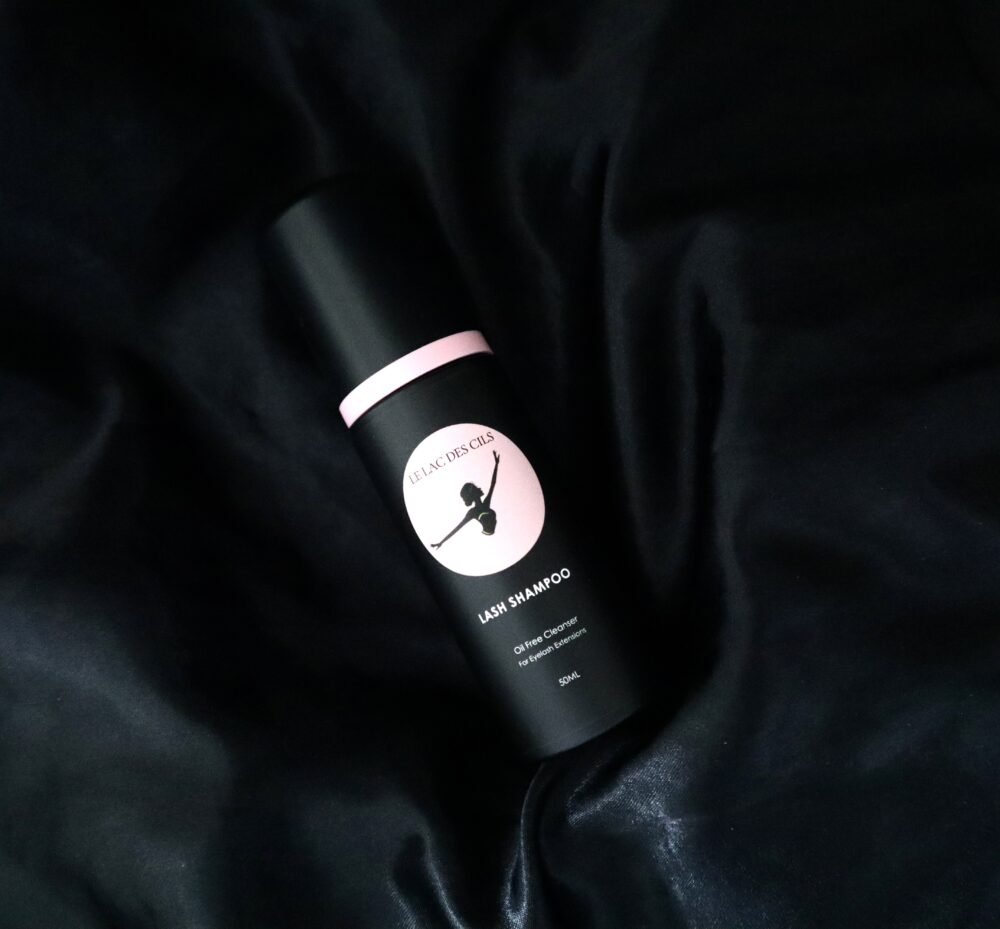 Shampoing de cils (x1) et pinceau de nettoyage