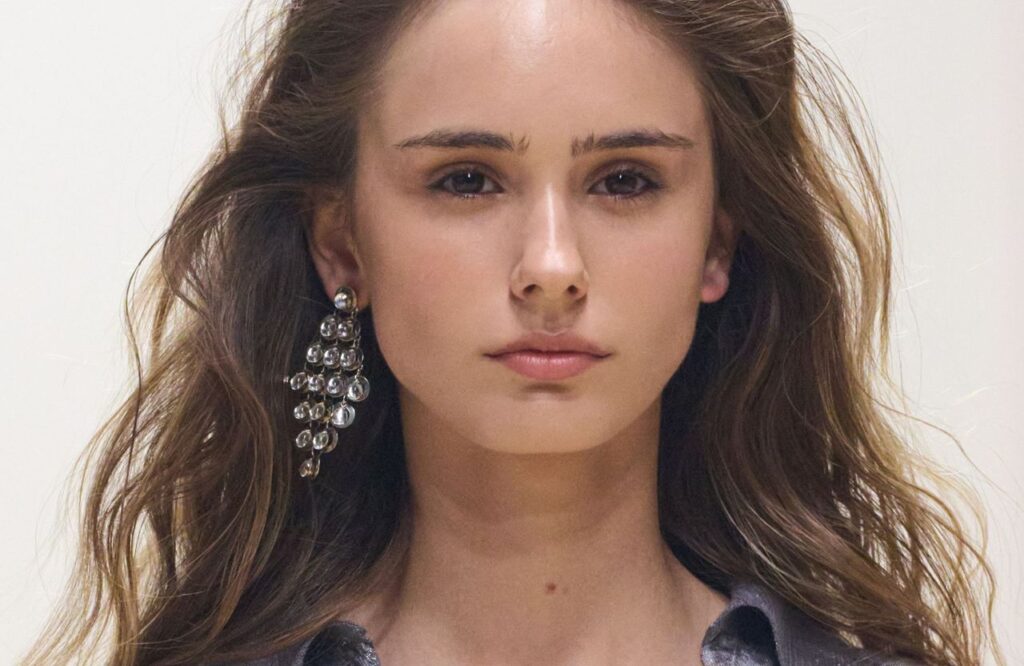 Simple et efficace : voici le hack ultime pour maquiller les sourcils à la perfection